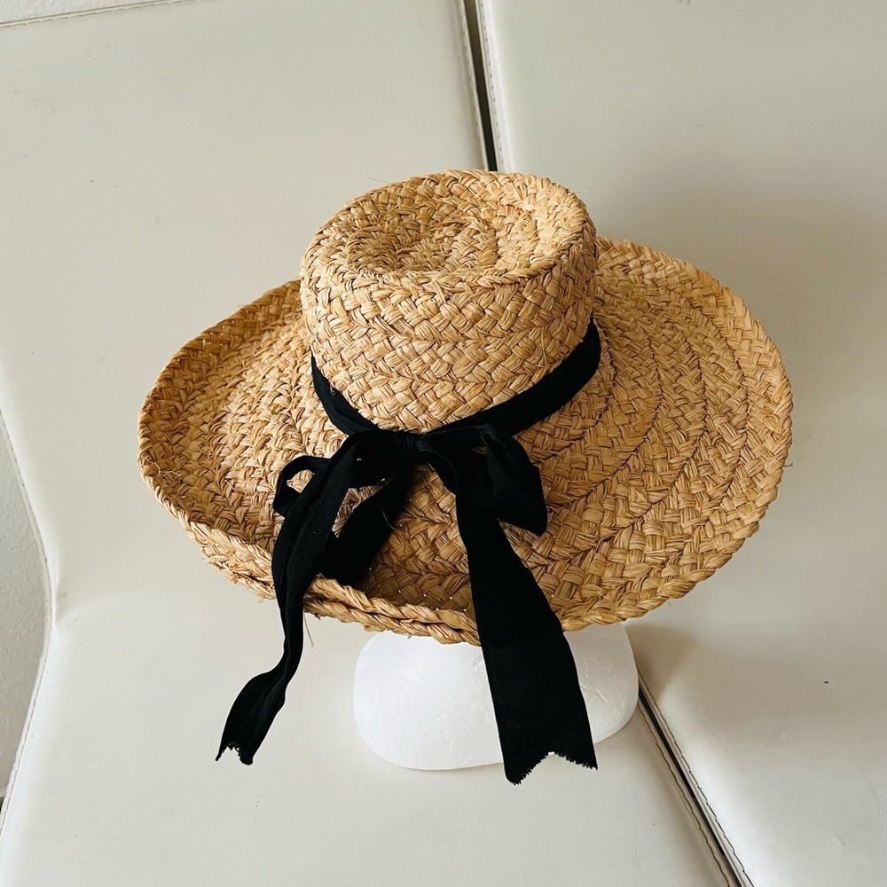 100% Straw Elegant Hat with Black Ribbon